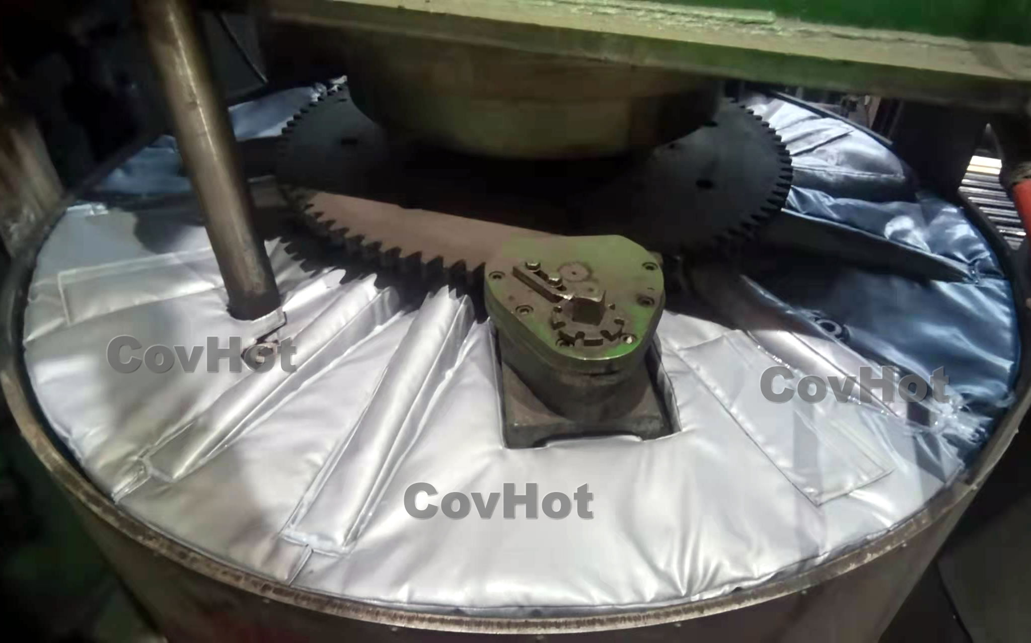 <a href=http://m.jiangyihua.com.cn/e/tags/?tagname=%E7%A1%AB%E5%8C%96%E6%9C%BA%E4%BF%9D%E6%B8%A9 target=_blank class=infotextkey>硫化機(jī)保溫</a>罩,硫化機(jī)蓋頂保溫