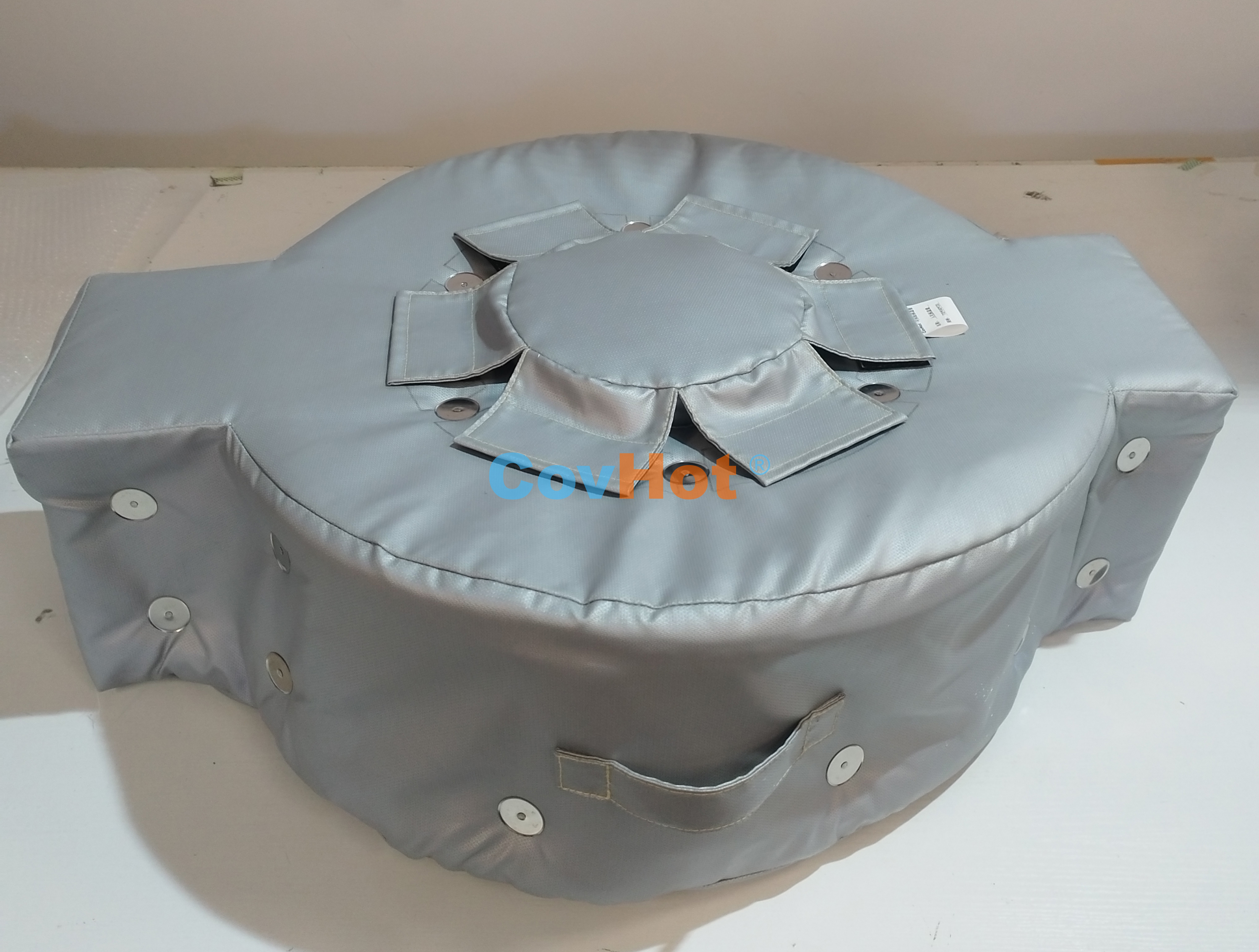 人孔<a href=http://m.jiangyihua.com.cn/e/tags/?tagname=%E4%BF%9D%E6%B8%A9%E9%9A%94%E7%83%AD target=_blank class=infotextkey>保溫隔熱</a>,可拆卸工業<a href=http://m.jiangyihua.com.cn/e/tags/?tagname=%E8%AE%BE%E5%A4%87%E4%BF%9D%E6%B8%A9 target=_blank class=infotextkey>設備保溫</a>套